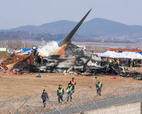 Plane Crash In South Korean Airport Kills 179