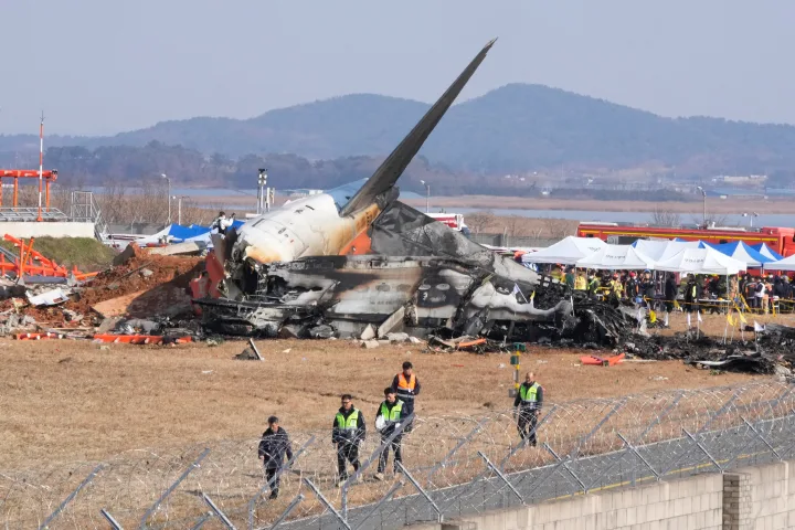 Plane Crash In South Korean Airport Kills 179