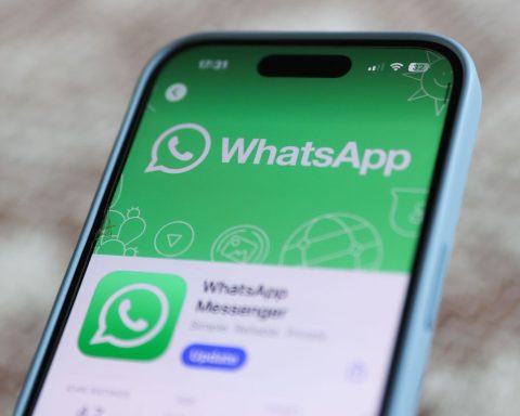 Iran Lifts Ban On WhatsApp After 2 Years