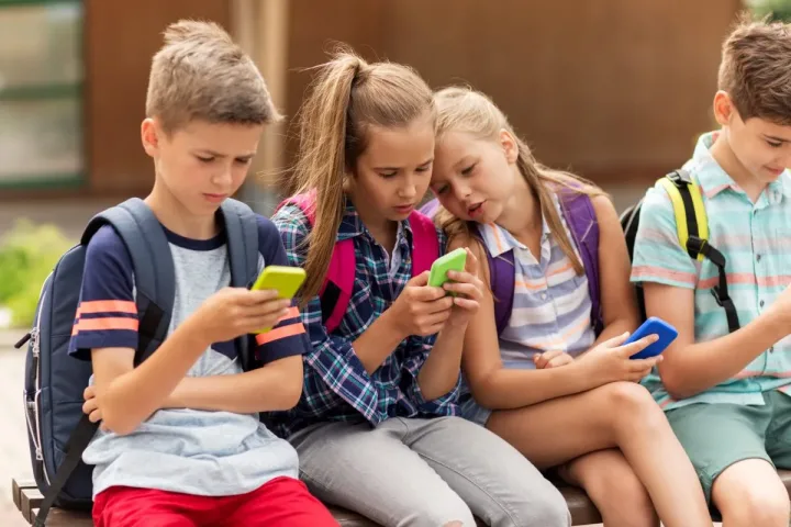 Brazil Bans Use Of Smartphone In Schools