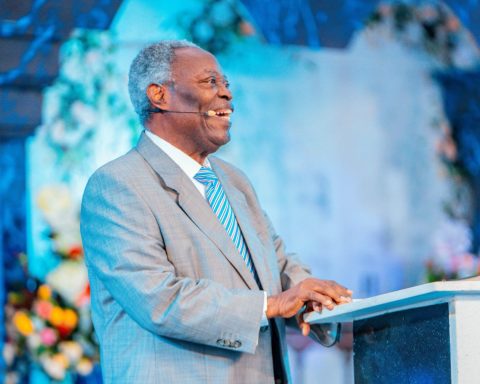 Pastor Kumuyi Arrives US To Attend Trump’s Inauguration