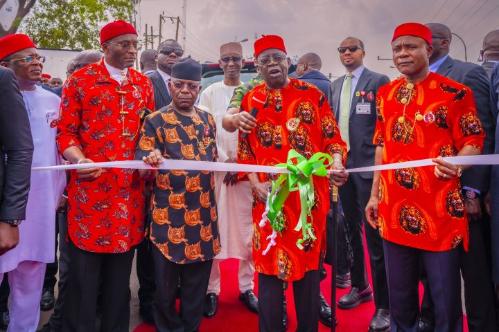 Tinubu and South east leaders during visit