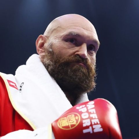 Tyson Fury announces retirement