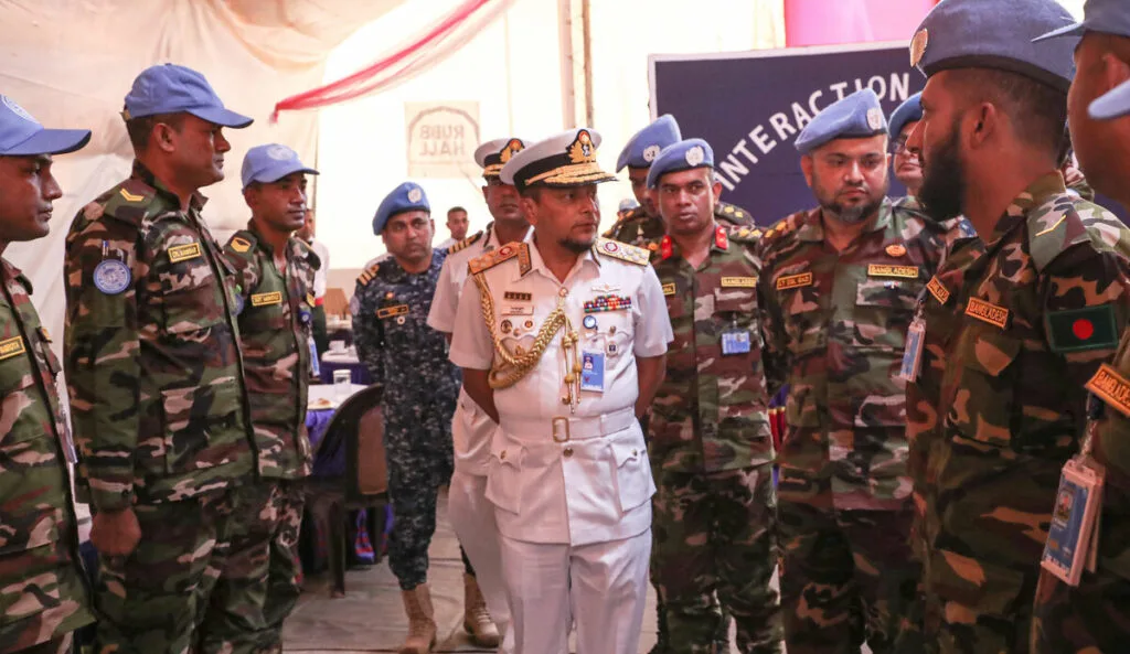 Bangladesh Chief of Naval Staff stresses need for peace in South Sudan during first visit to UNMISS