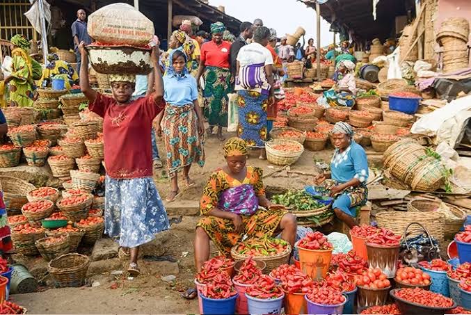 Nigerians React To Economic Strain As Inflation Rate Hits 34.80%