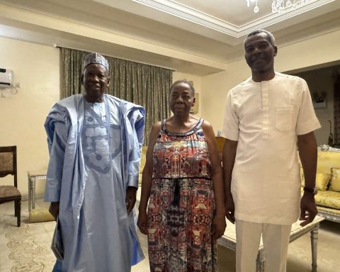 APC National Chairman, Ganduje, Pays Condolence Visit To Nze Duru