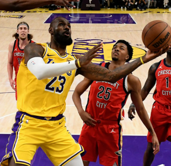 Lakers Lebron James sets new record