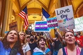 U.S. State Iowa Removes Gender Identity Protections  For Transgenders In Civil Rights Law