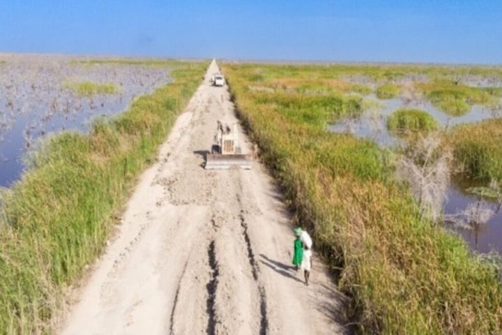 UNMISS engineers renovate Bentiu–Leer road to improve humanitarian access to vulnerable communities